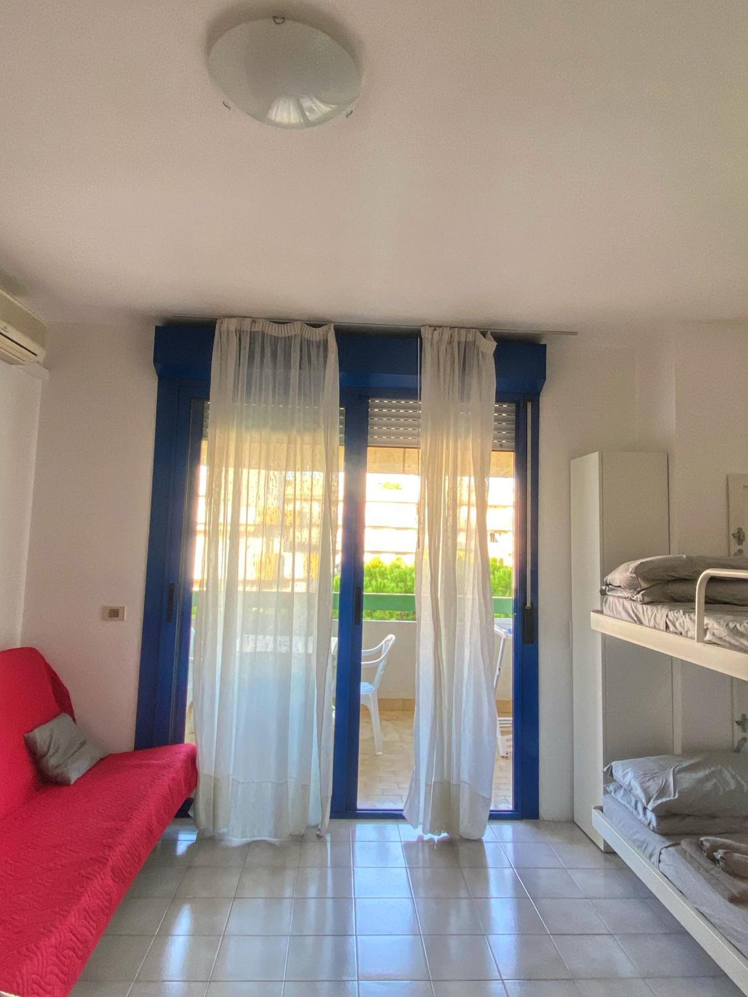 Grazioso Appartamento N 76 A 100Mt Dal Mare 比比翁 外观 照片